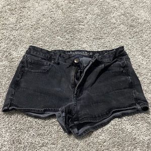 American Eagle High-Rise Black Jean Shorts. Size 12